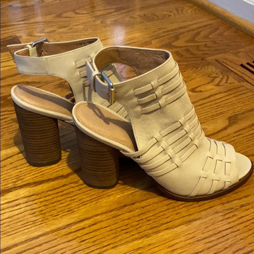 Caslon Weave Peep Toe Bootie - Picture 7 of 9
